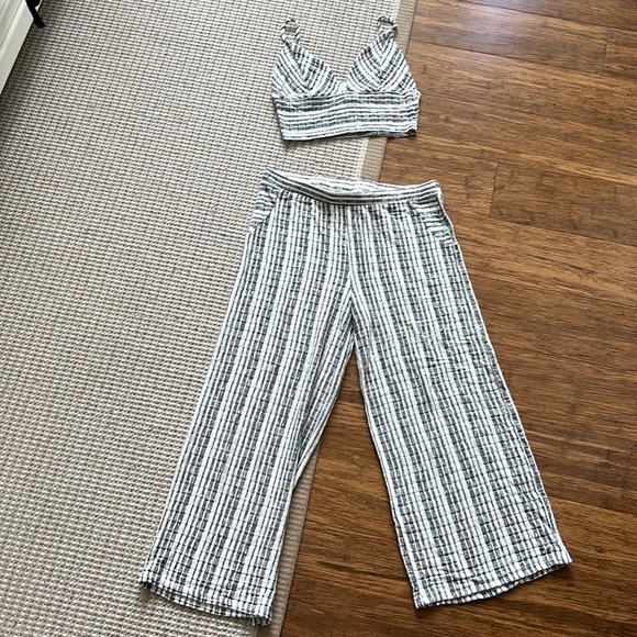 Knit grey and white set - Picture 1 of 2